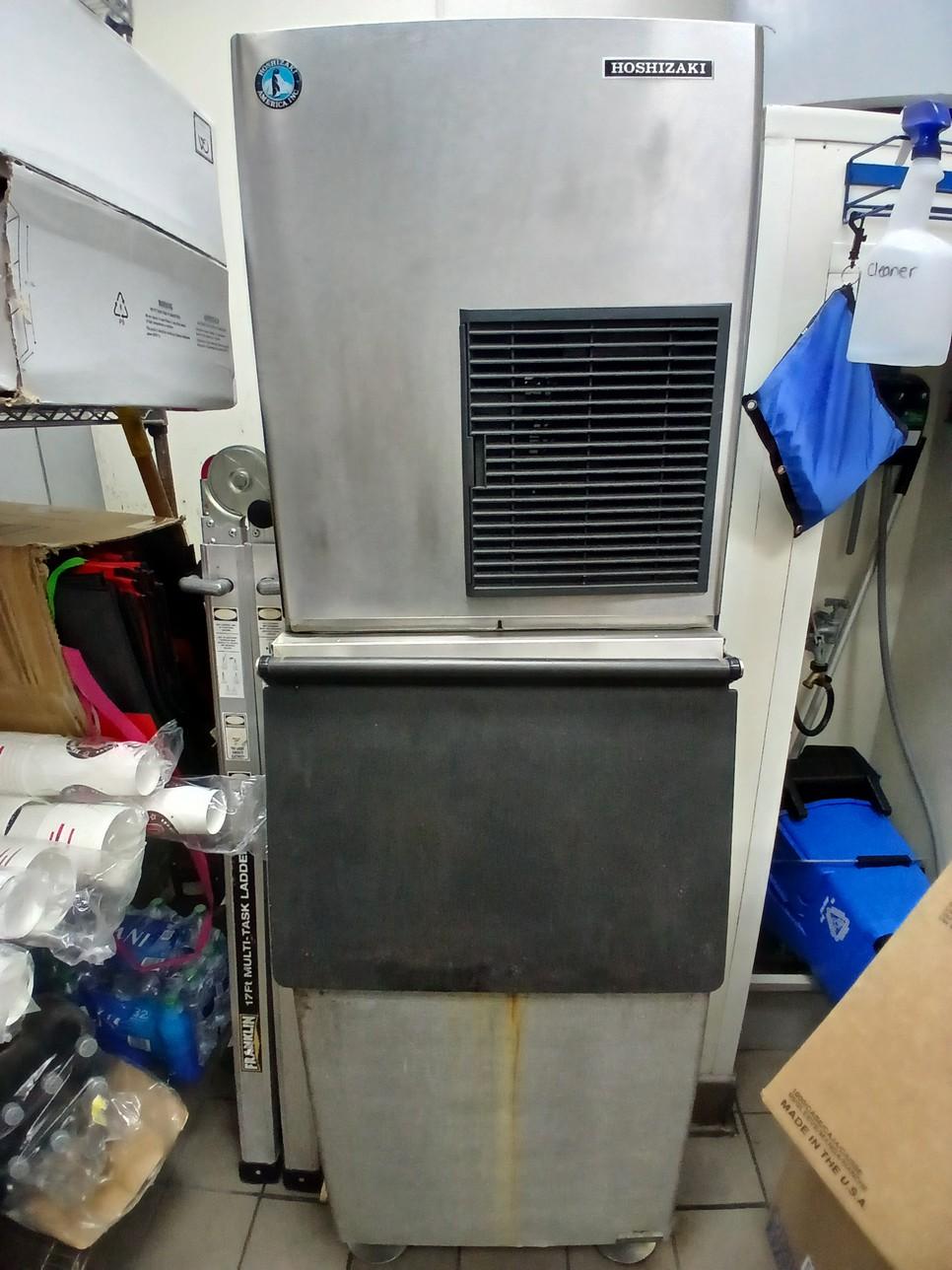 HOSHIZAKI 400 LB Ice Machine W/ 600 LB Bin / Air Cooled Ice Machine