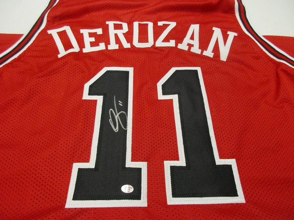 DeMar DeRozan of the Chicago Bulls signed autographed basketball jersey PAAS COA 513