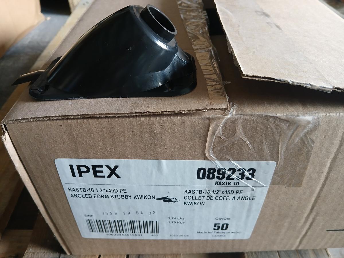 IPEX KASTB-10 Angled Form Stubby Kwikon / 1/2" by 450PE