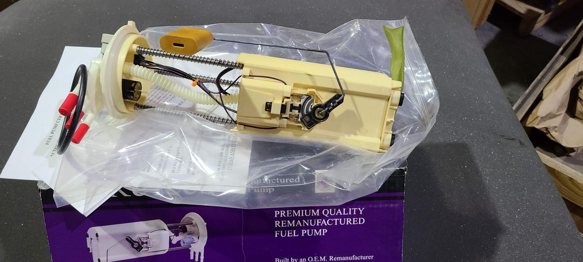 RETCH Remanufactured Fuel Pump / Premium Quality Fuel Pump in Origional Box