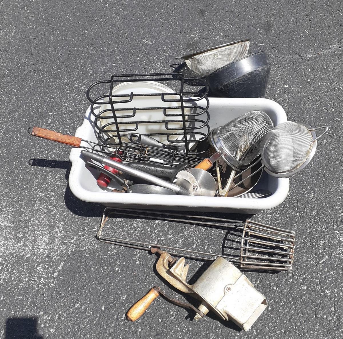 restaurant equipment lot