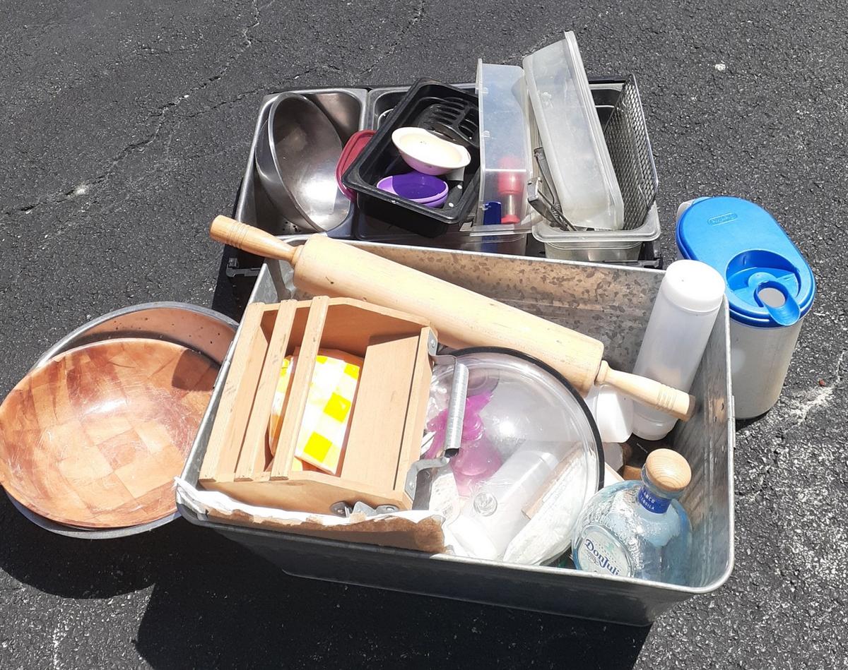 restaurant equipment lot