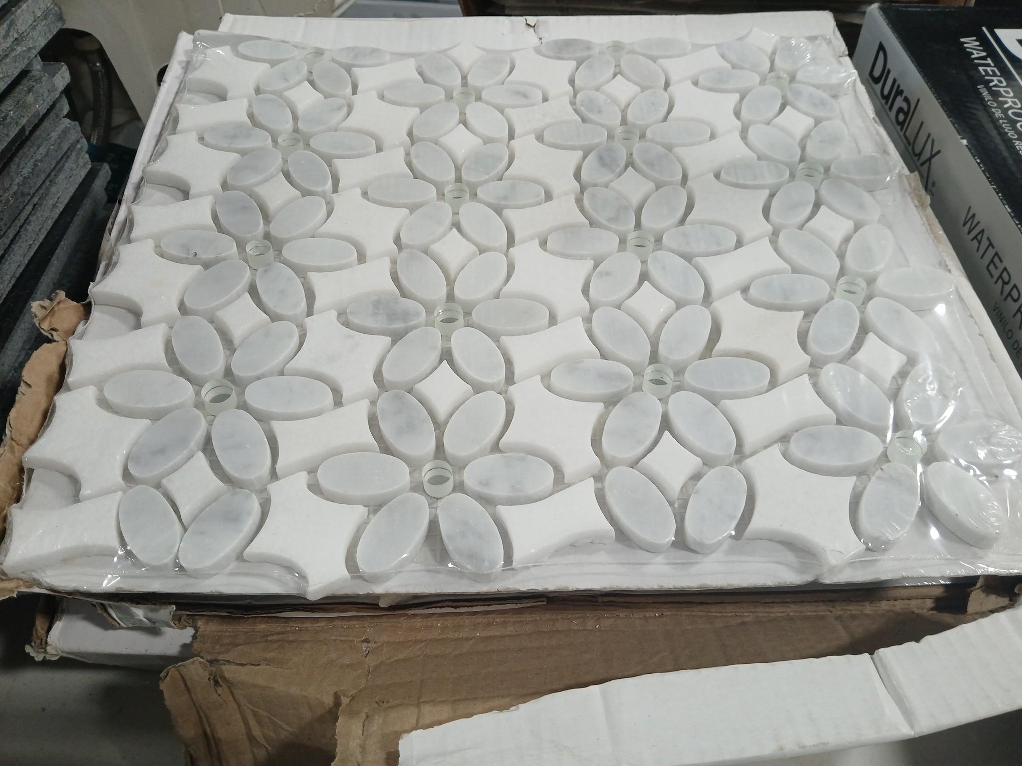 Brand New Glass Tile / Decorative Tile