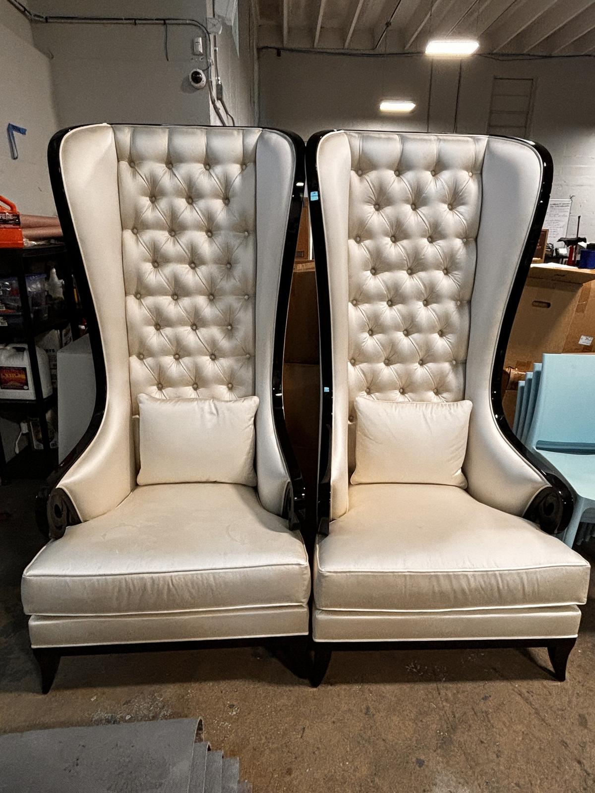 Palice Size King & Queen Chair Set / Velvet W/ Wood Framed Frame