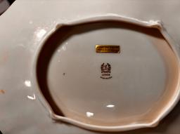 18" LENOX Serving Dish W/ Gold Accent - Excellent Condition W/ No Cracks or Breaks