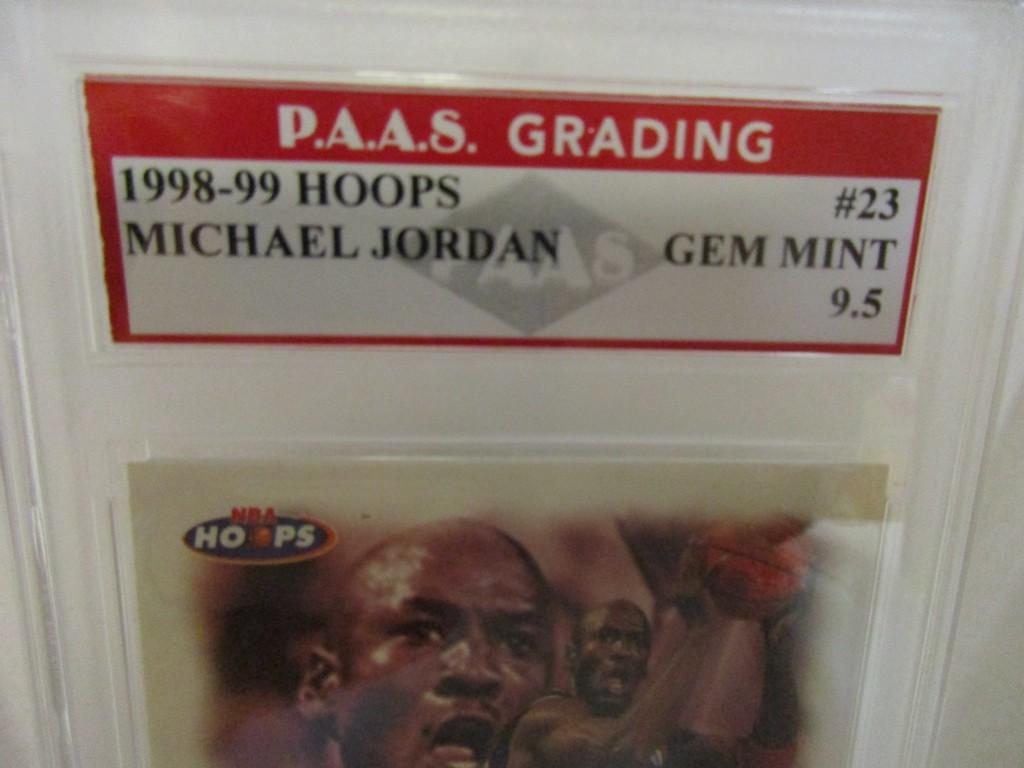 Michael Jordan Chicago Bulls 1998-99 Hoops #23 gradd PAAS Gem Mint 9.5