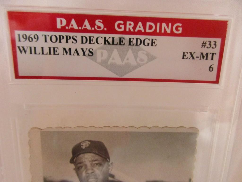 Willie Mays San Francisco Giants 1969 Topps Deckle Edge #33 graded PAAS EX-MT 6