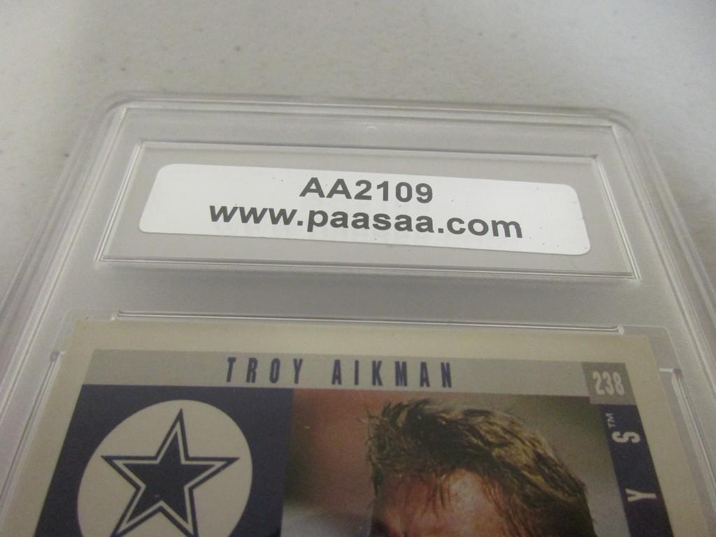 Troy Aikman of the Dallas Cowboys signed autographed slabbed sportscard PAAS COA 109