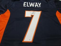 John Elway of the Denver Broncos signed autographed football jersey PAAS COA 851