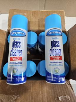 Case of Glass Cleaner & (2) CAMBRO 6 L / 6 Qt