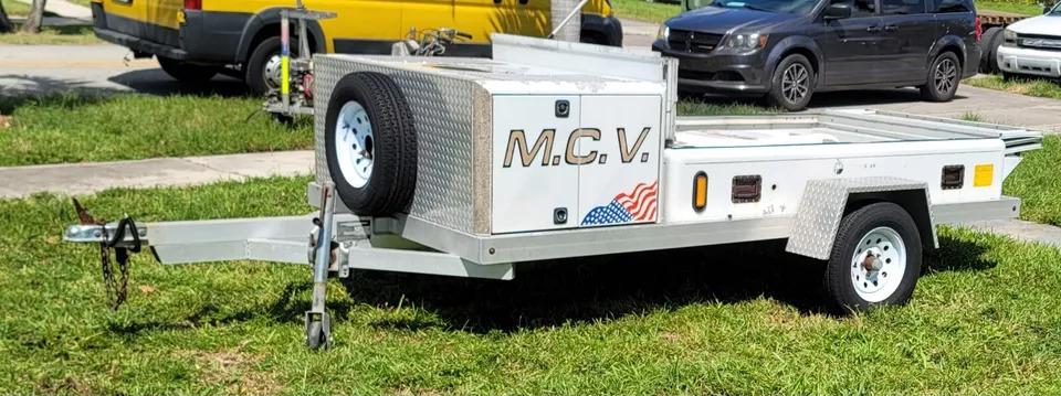 MCI Aluminum Cargo Trailer Single Axle Aluminum Roll-Up