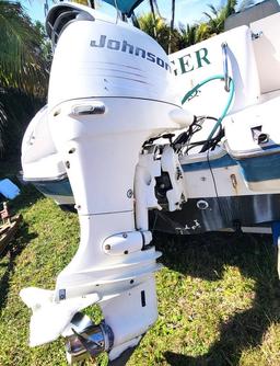 2003 20' Foot Vectra Deck Boat Johnson 4 Stroke Engine with Trailer