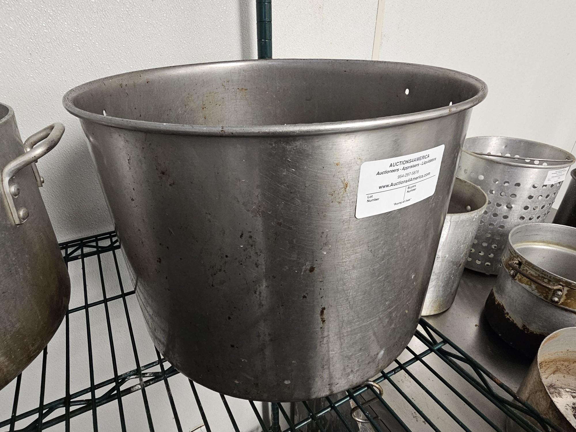 Medium Aluminum Pot