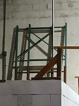 Pallet Racking Up Rite - Up Right Pallet Racking - Please see pics for additional specs.