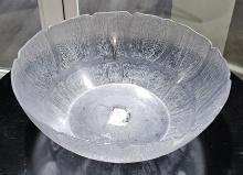 Bowl 15â€� Clear Plastic Petal Mist