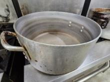 Large Aluminum Stock Pot