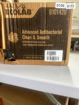 Advanced Antibacterial Liquid Hand Soap