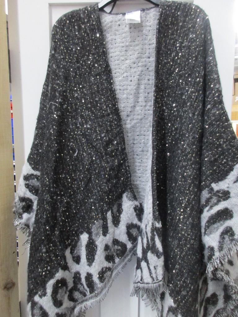 Mixed Brands & Styles Ponchos / Jackets Brand NWT Box 28