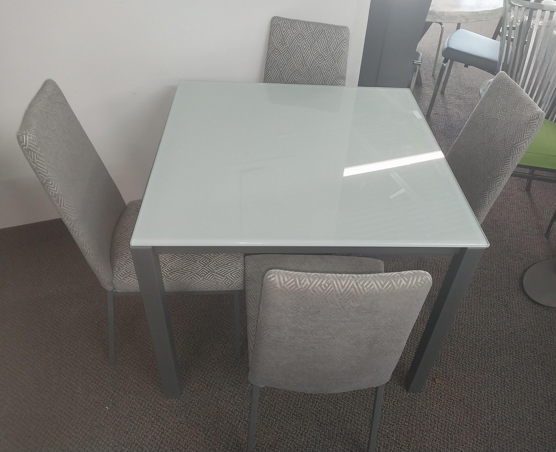Amisco Square Glasstop table with 4 Welded Steel Chairs - 36 x 36 in. - Made in Canada