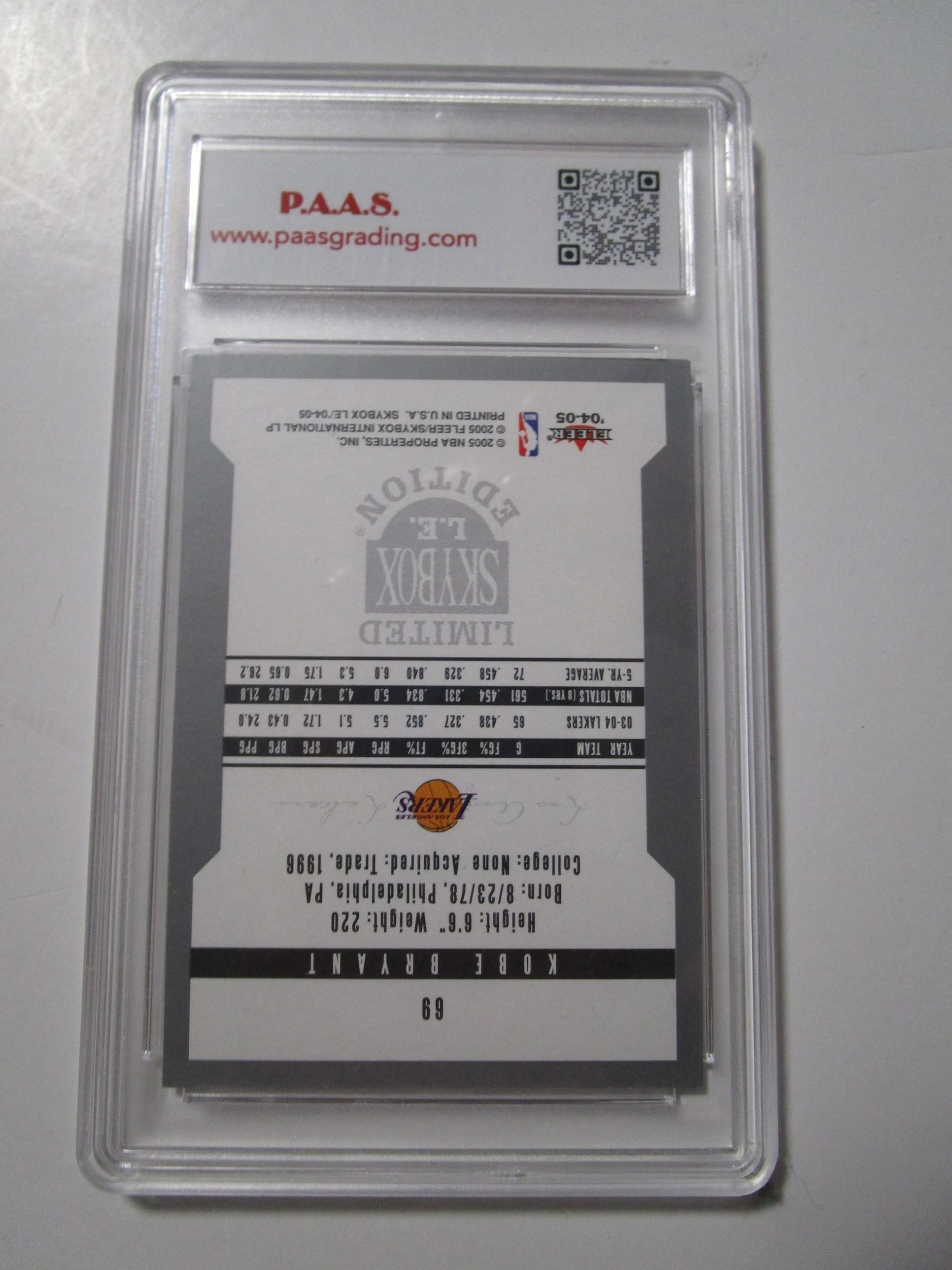 Kobe Bryant Lakers 2004-05 Skybox LE #69 graded PAAS Mint 9