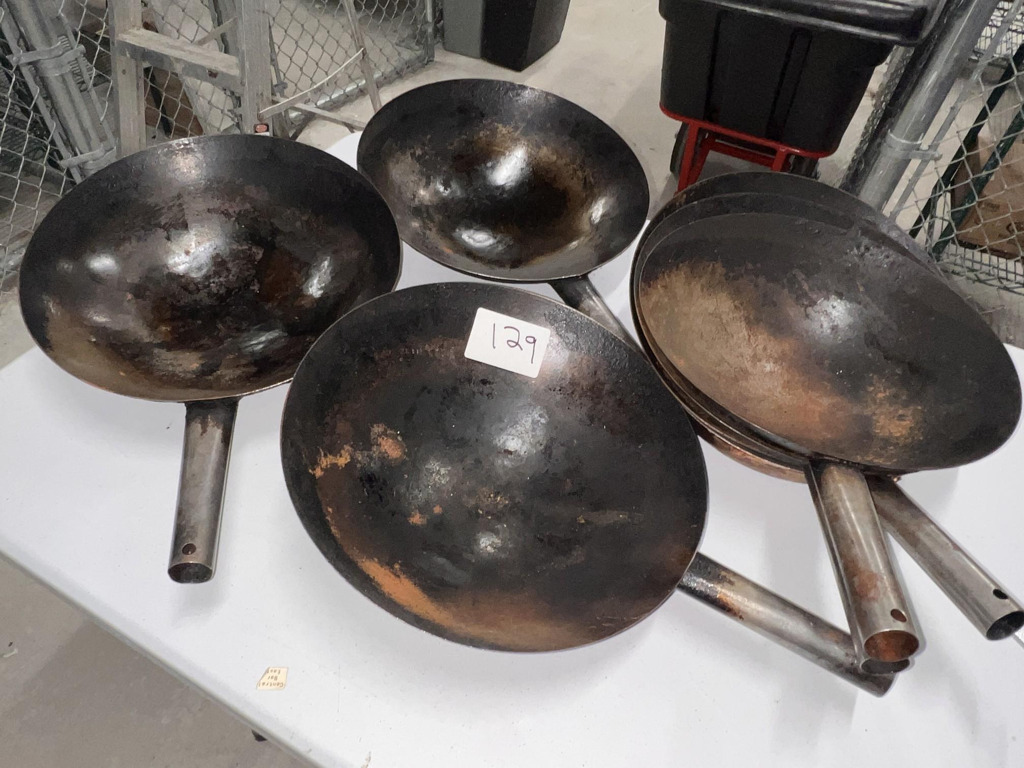 Woks with S/S Handle and Buss Bin