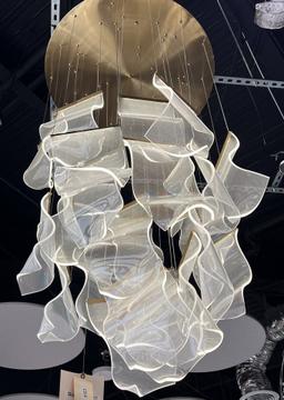Brand New Boxed Mesh Leaf Chandilier iwith 28 Drops in  Brushed Gold