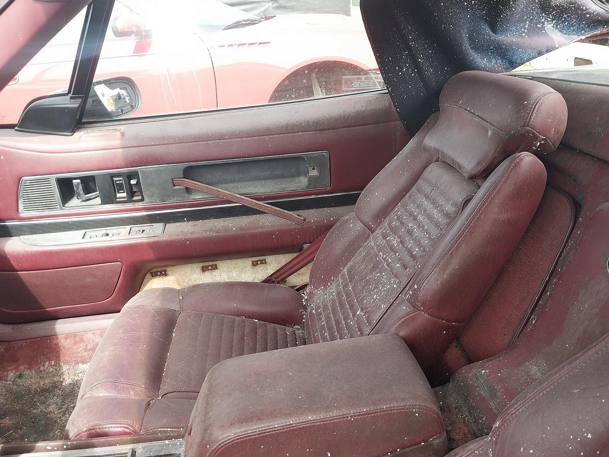1990 Red Buick Reatta Convertible - Runs