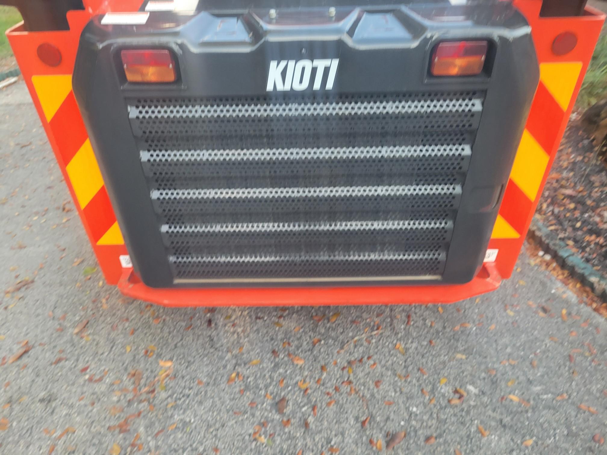 2024 KIOTI Skid Steer Loader Bobcat only 6 Hours w/ Bucket