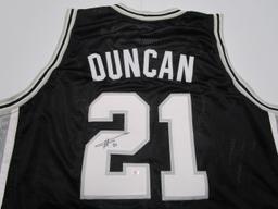 Tim Duncan of the San Antonio Spurs signed autographed basketball jersey PAAS COA 601