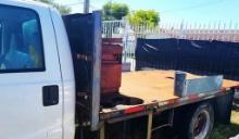 2005 Ford F-450 Triton 10  Flatbed Truck