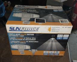 New Sunforce Triple Head Motion activated light - 1600074