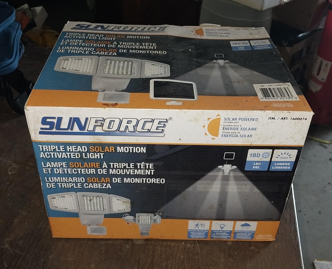 New Sunforce Triple Head Motion activated light - 1600074