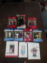 Christmas ornaments - lot of 10 - New in the box - Various - Peanuts, Transformers