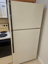 Kenmore Apartment Size Refrigerator/Freezer