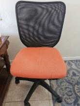 Mesh Back Rolling Armless Office Chair