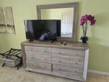 68" (6) Felt Bottom Drawers Dresser with Mirror and Matching 30" Nightstands