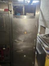 Traulsen ADT132WUT-HHS Reach-in Refrigerator/Freezer (needs maintenance)