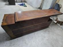 7' Lobby Counter (needs refurbishment)