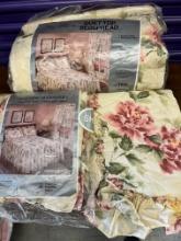 Brand New Quilted Top Bedspread, (Twins) and (2) Matching Shams