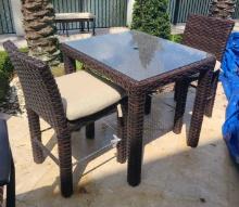 Hi Top Table with  2 Hi top Chairs in Aluminum