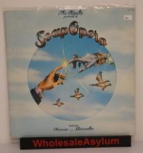 The Kinks "Soap Opera" LP RCA 1975 VG+ to EX