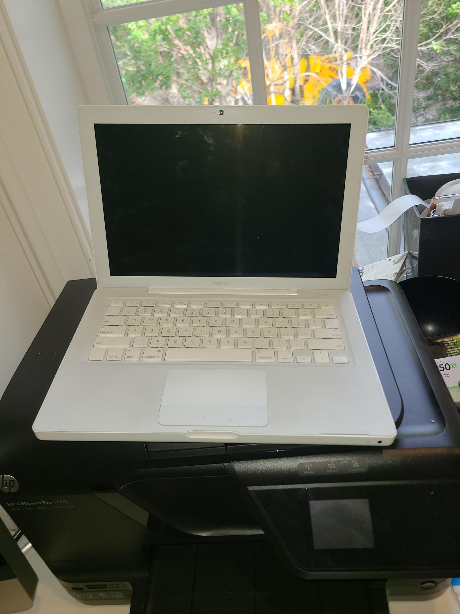 Apple Macbook