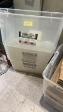 Lot large plastic bins