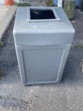 Outdoor trash receptacle