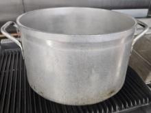 Large Aluminum Stock Pot