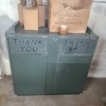 Dual Garage and Tray Station