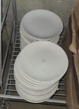 Round dinner plates, various