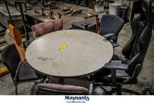 42'' ROUND TABLE WITH 5 CHAIRS