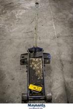 HYDRAULIC TROLLEY JACK