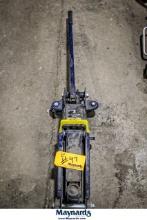 3 TON S.U.V. TROLLEY JACK